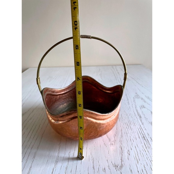 Vintage Hammered‎ Copper Basket with Brass Handle Wavy Rim